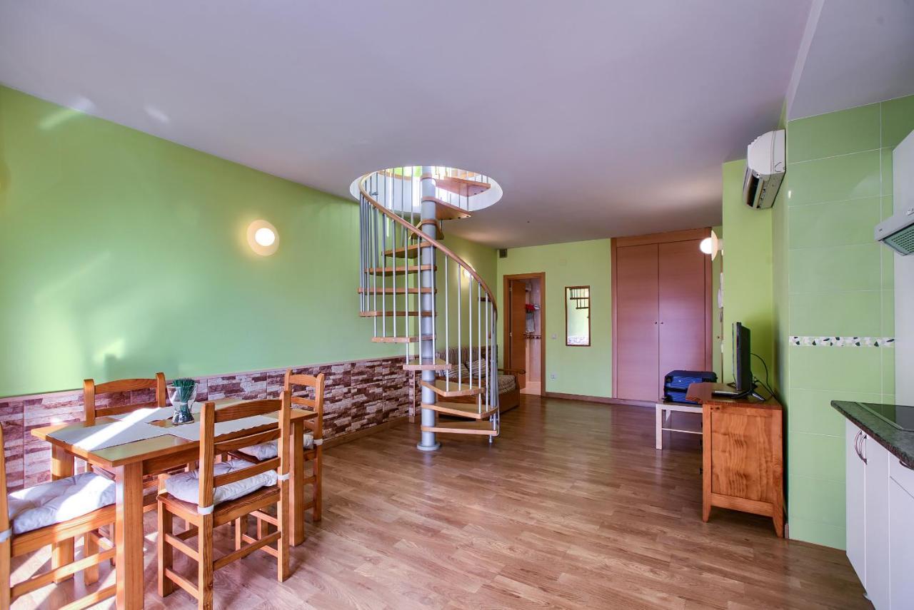 Apartamentos Barajas Madrid Exteriér fotografie