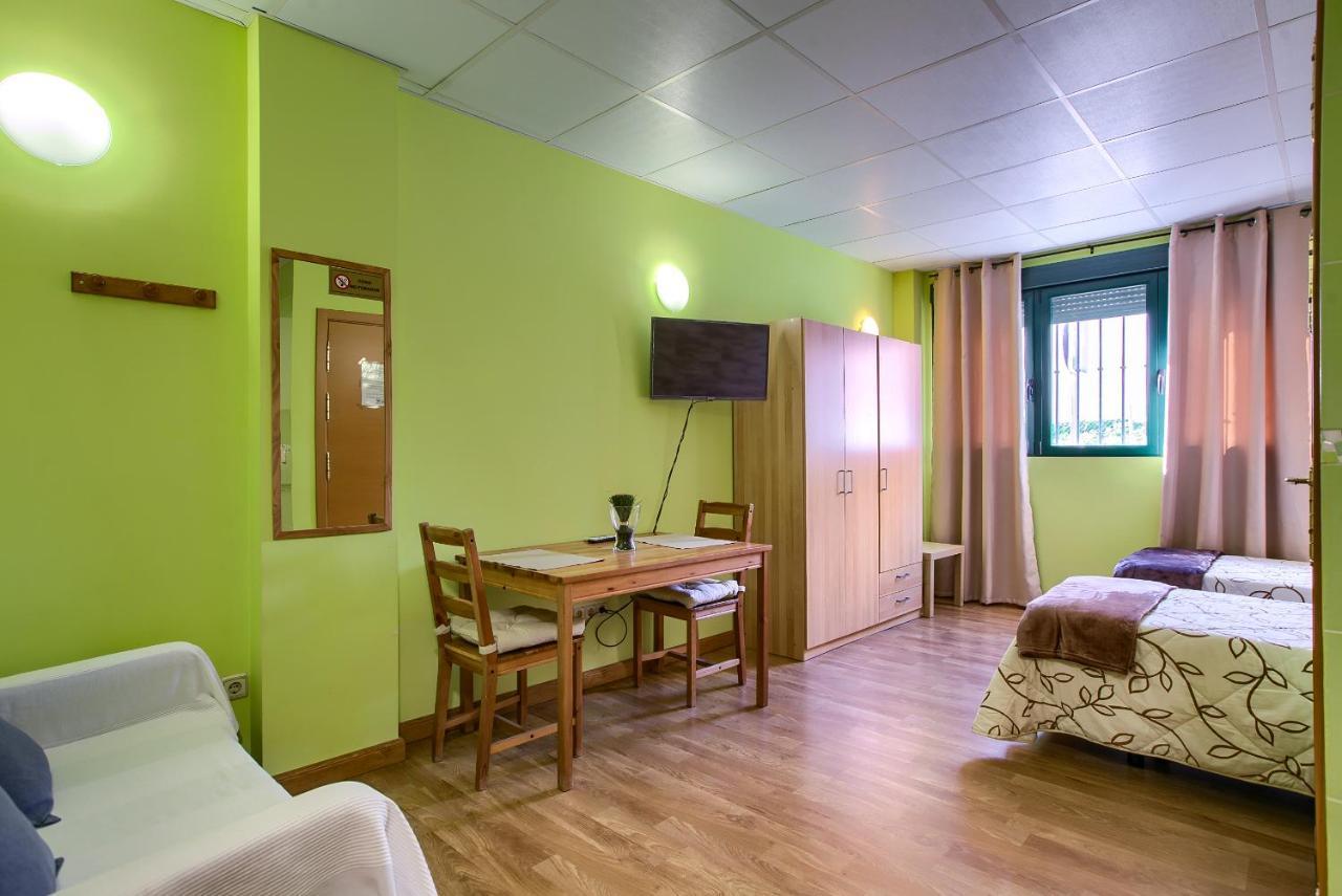 Apartamentos Barajas Madrid Exteriér fotografie