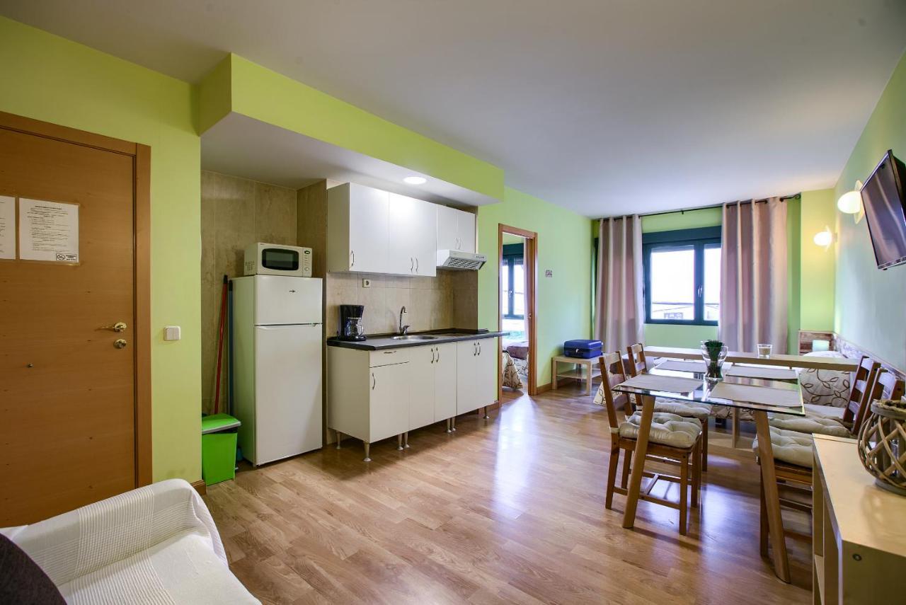 Apartamentos Barajas Madrid Exteriér fotografie