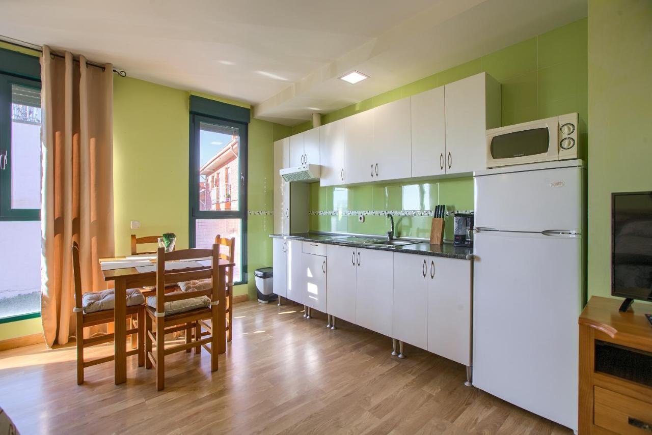 Apartamentos Barajas Madrid Exteriér fotografie