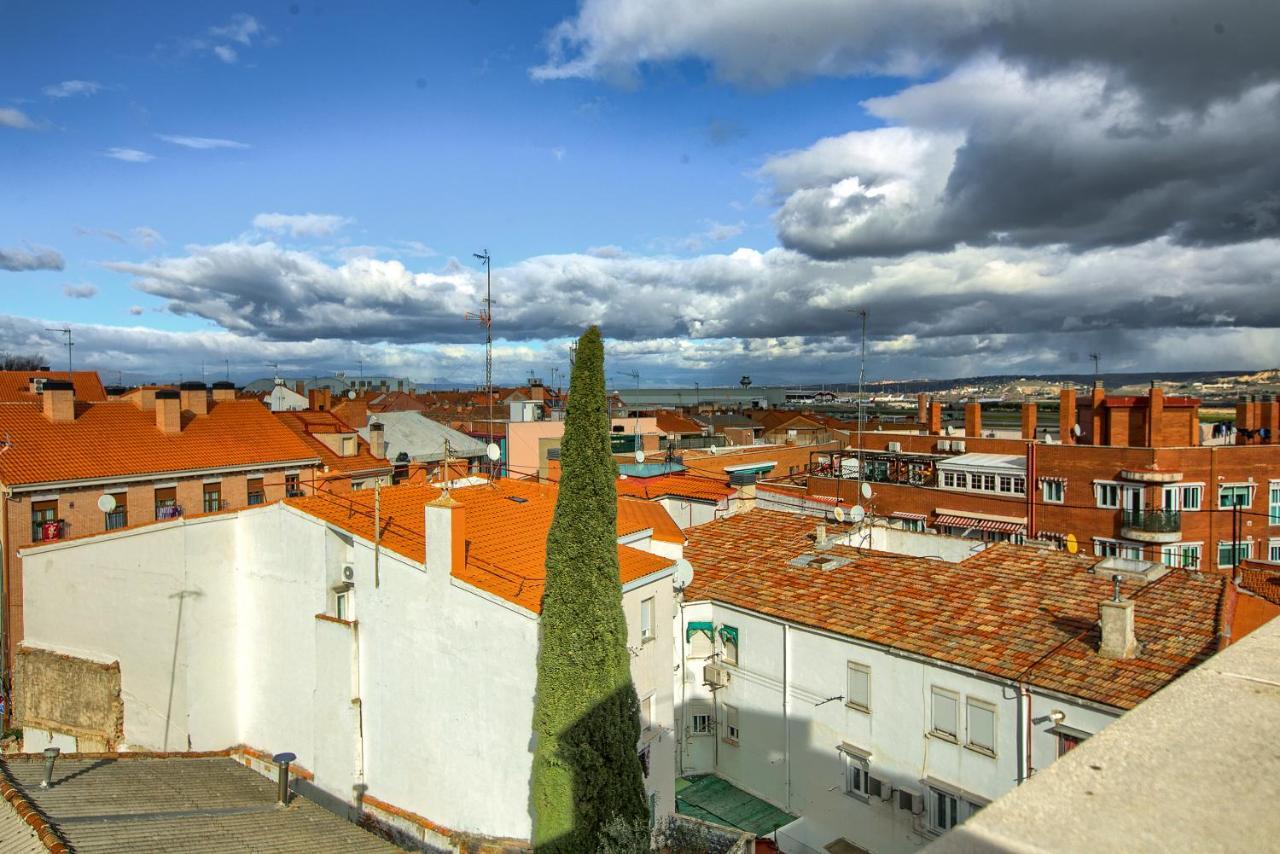 Apartamentos Barajas Madrid Exteriér fotografie
