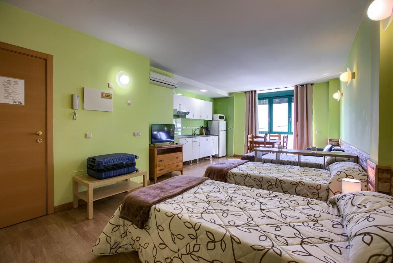 Apartamentos Barajas Madrid Exteriér fotografie